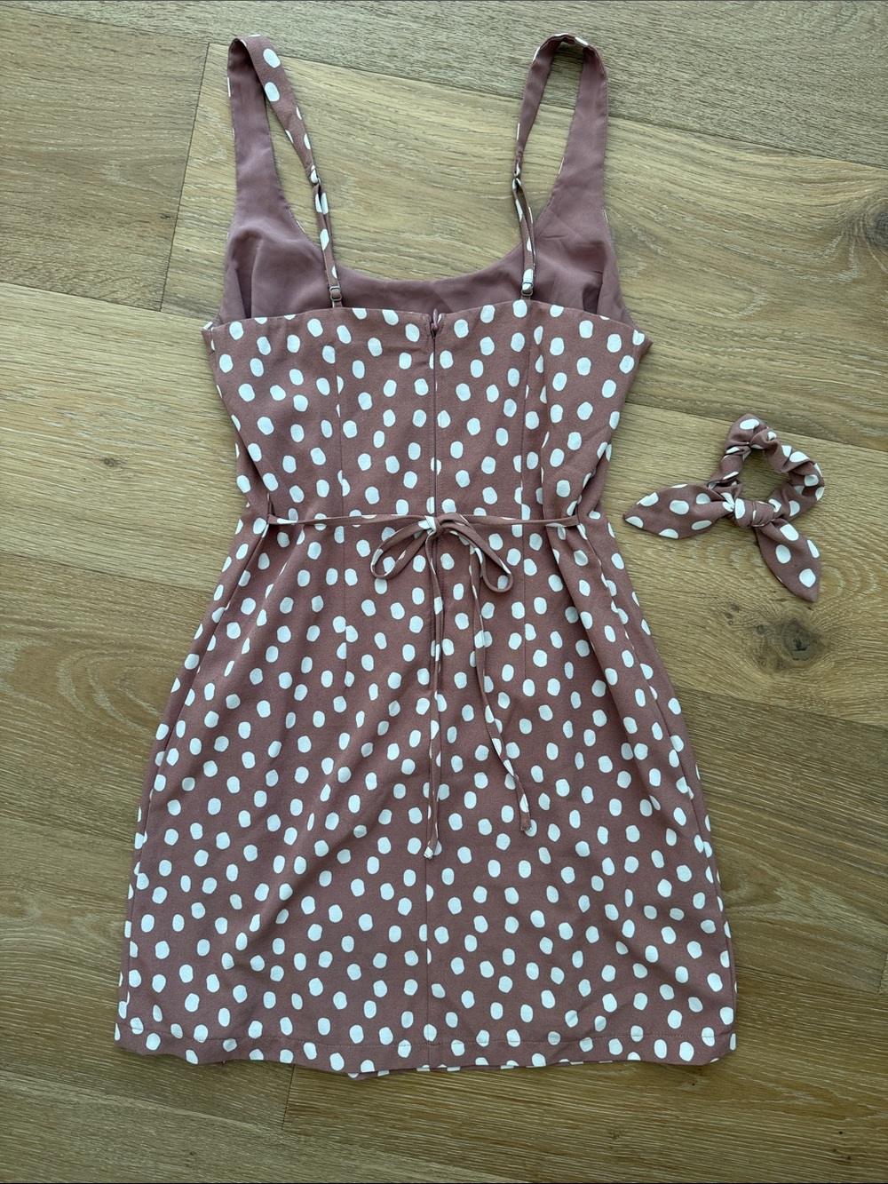 Abercrombie & Fitch Mauve Polka Dot Mini Dress with White Spots - Picture 3 of 3